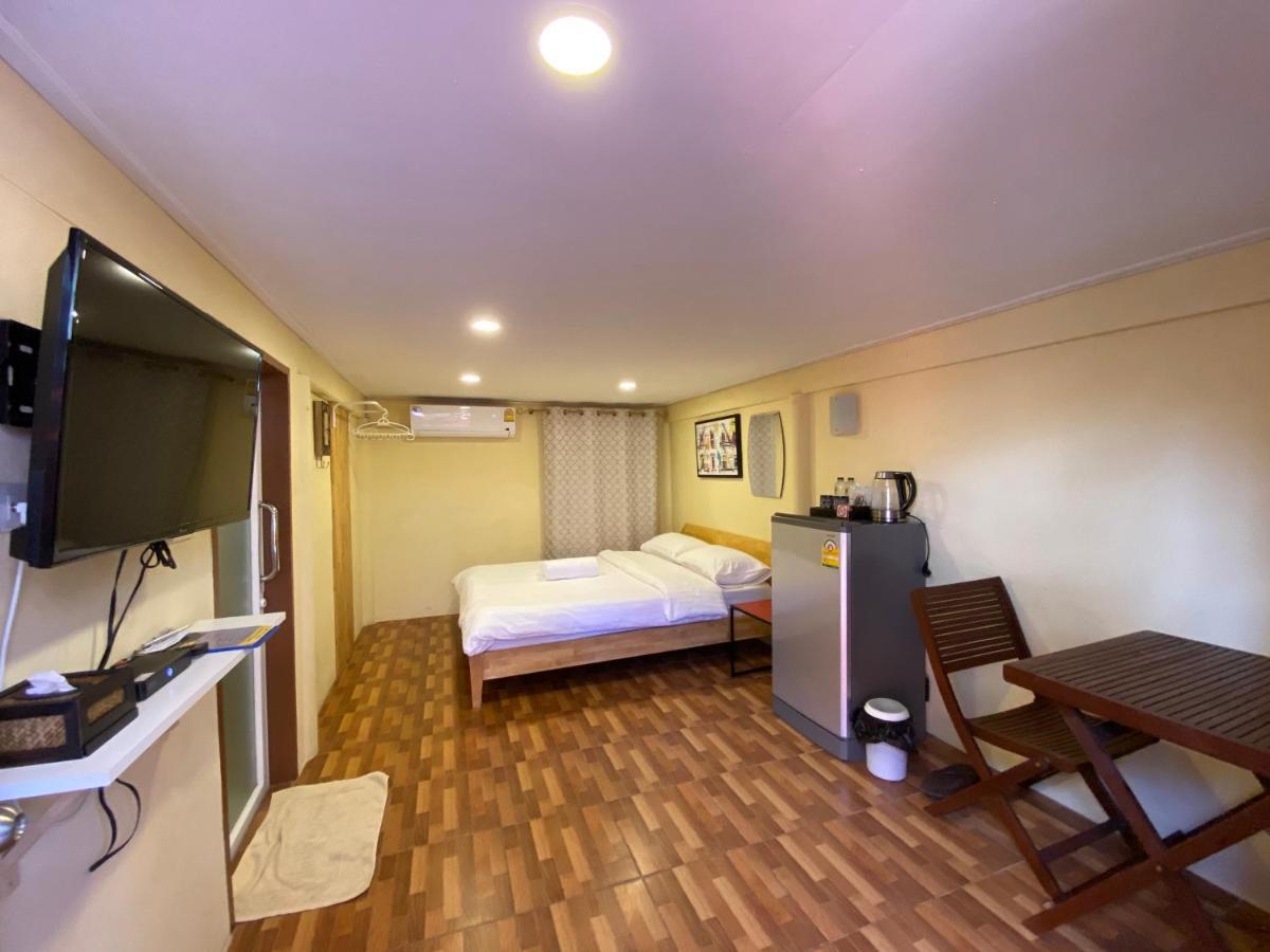 Bed In Beyt Boutique Hotel Nonthaburi Exterior foto
